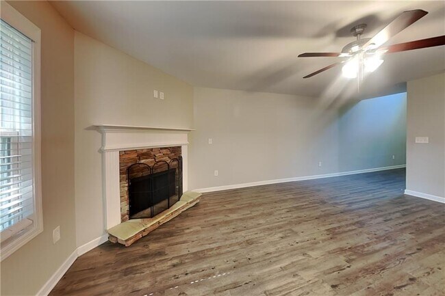 Photo - 517 Arrowhead Dr