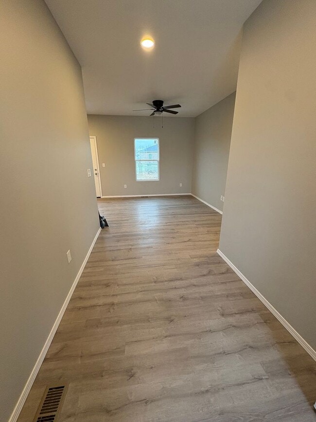 Photo - 2490 548th Rd