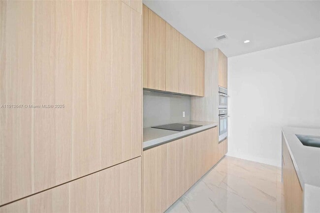 Photo - Northeast 24th Street, Miami, FL 33137 - 2 BR 2 BA condo Unit 5606