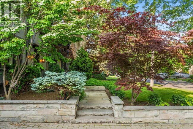 Photo - 16 Elderwood Dr