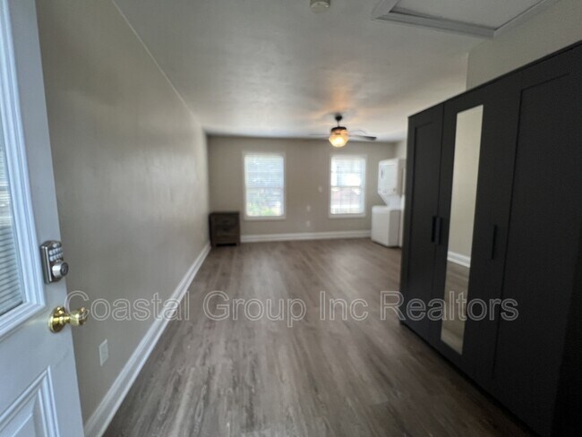 Photo - 1363 Eagle Ave