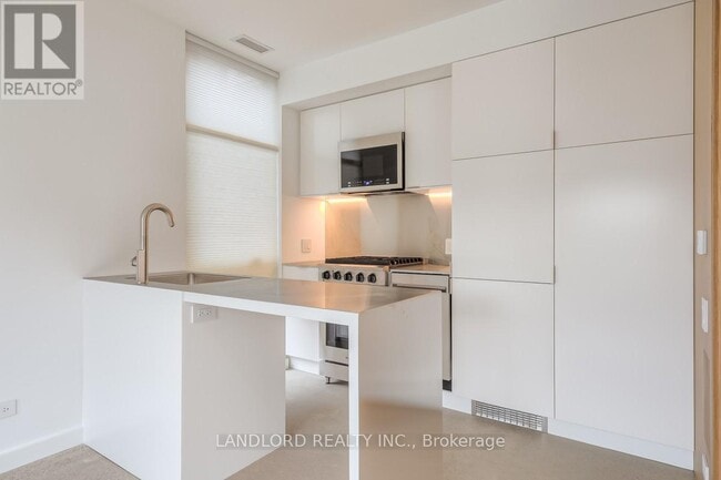 Photo - 429 Brock Ave