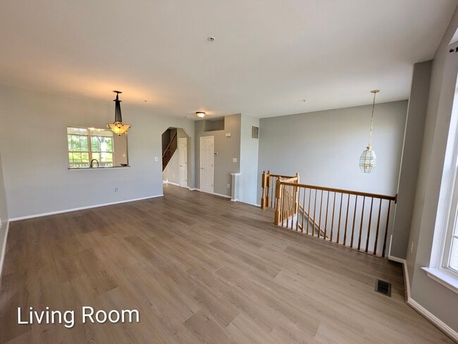 Living Room - 7114 Ladd Cir