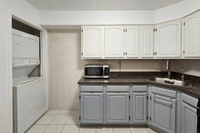 Photo - 41 Alan Terrace Unit 1