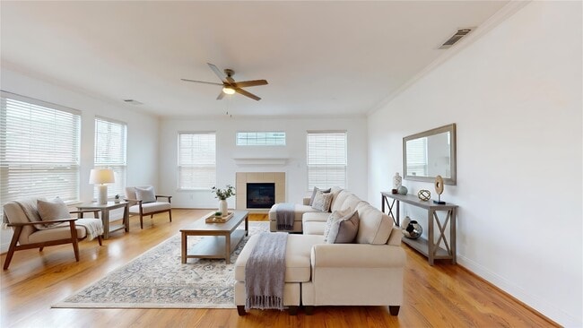 Photo - 328 Malone St