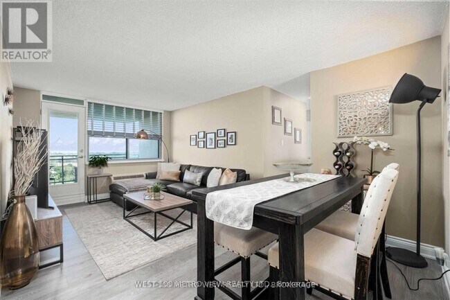 Photo - 966 Inverhouse Dr Unit 1102