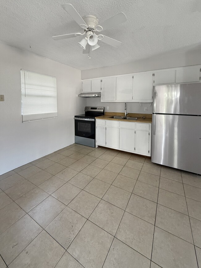 Photo - 202 2nd St Unit J