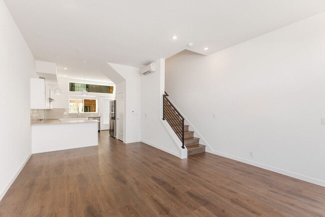 Photo - South Seattle Newer Townhome - Great location and floorplan