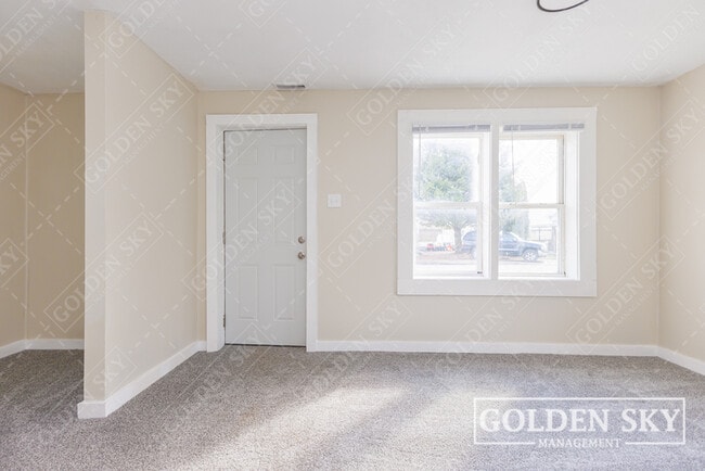 Photo - 802 E 25th St