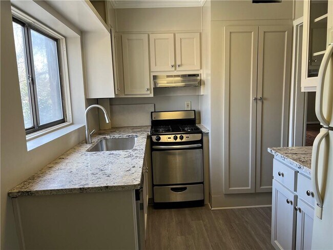 Photo - 282 Ardmore Cir NW Unit 2