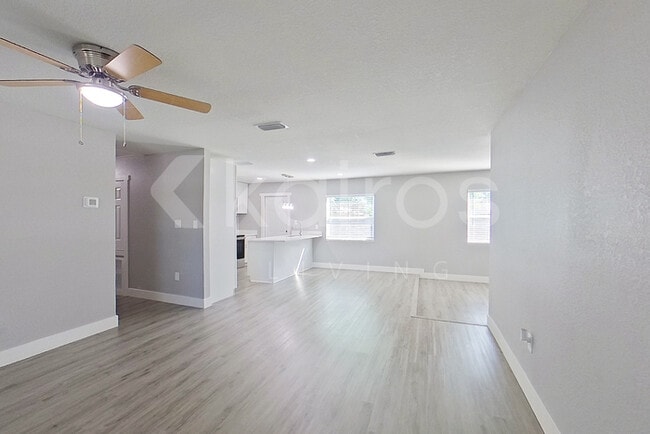 Photo - 107 Albert St