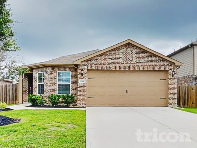 Building Photo - 833 Painted Bison Dr