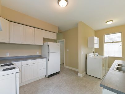 Photo - 1833 Triumph St