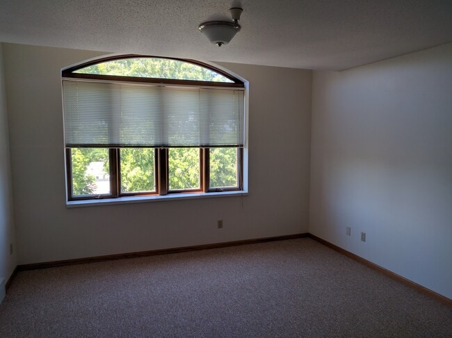 Photo - Salzer Square Apartments