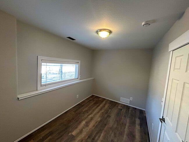 Photo - 913 E Uintah St