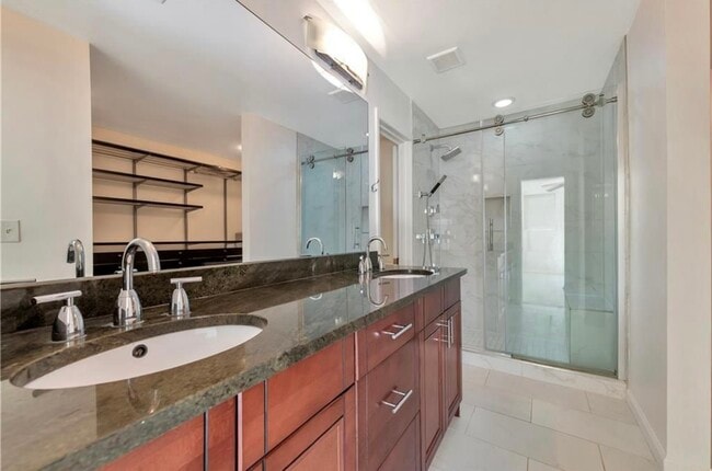 Building Photo - 244 13th St NE Unit 118 Rental