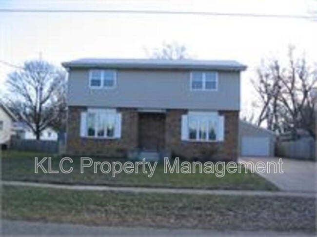 Building Photo - 625 3rd St Rental