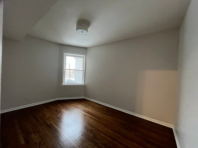 Photo - 2338 N Avers Ave Unit B