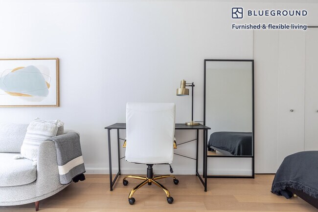 Photo - 180 W 20th St Unit FL10-ID1777