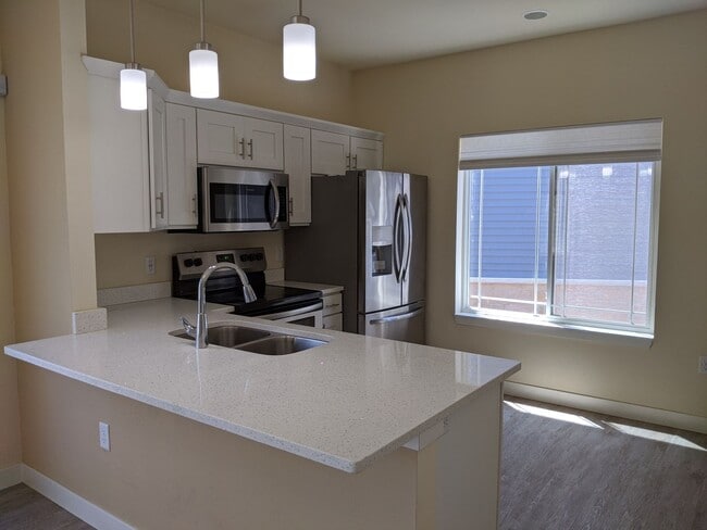 Photo - 1325 Bunker Hill Dr