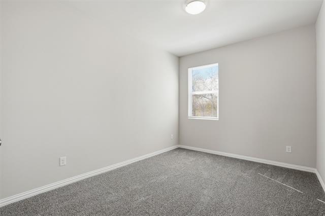 Photo - 303 Eastland St