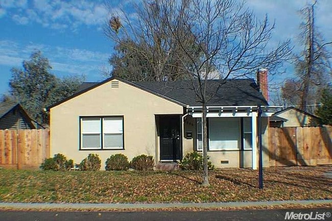 Photo - 2043 Bellamy St House
