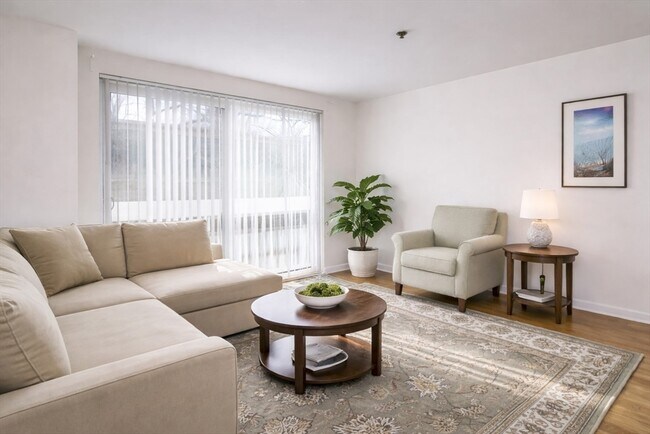 Photo - 950 Massachusetts Ave Unit 2C