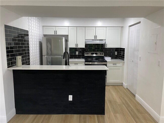 Photo - 1223 SW 46th Ave Unit 108