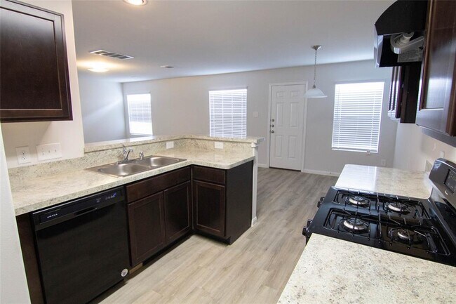 Photo - 12804 Dopey Hollow