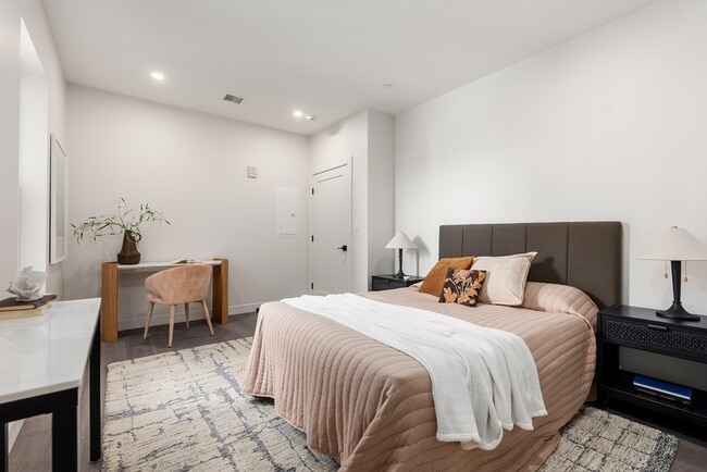 75 Willow Ct Unit 615