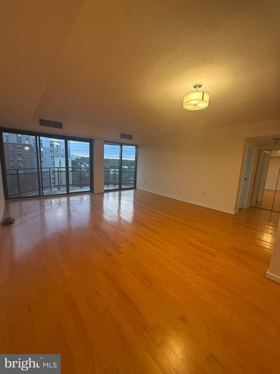 Photo - 1530 Key Blvd Unit 912