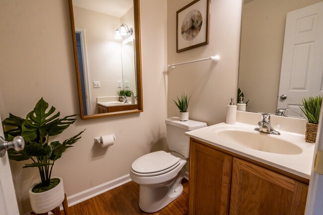 University Suites: Off-Campus Community