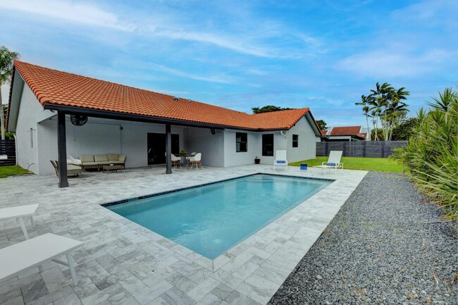 Building Photo - Northwest 12th Way, Boca Raton, FL 33486 - 4 BR 2 BA single-family home