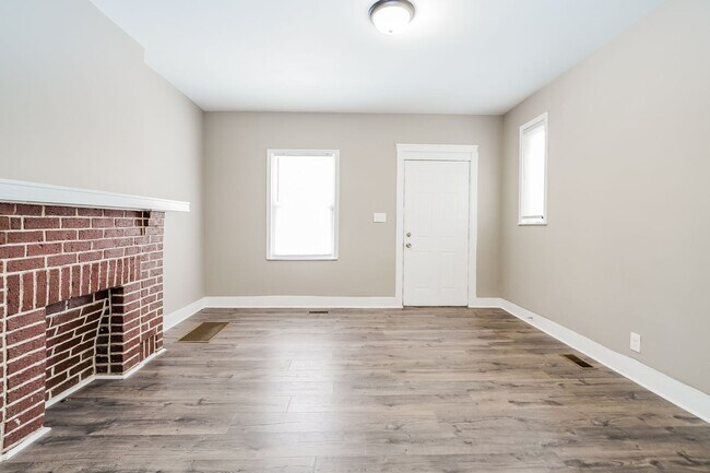 Photo - 761-763 Seymour Ave Unidad 761 Seymour