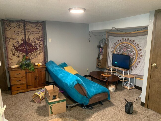 1916 8th Ave Unit 2