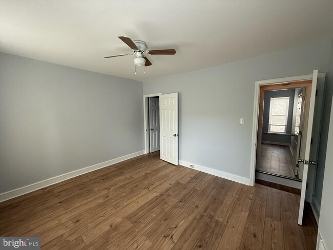 Photo - 1923 Monument St