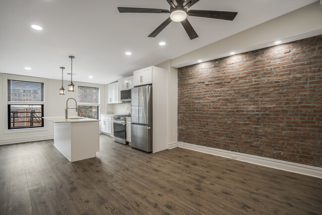 Kitchen - 155 Grand St Condo Unit 3