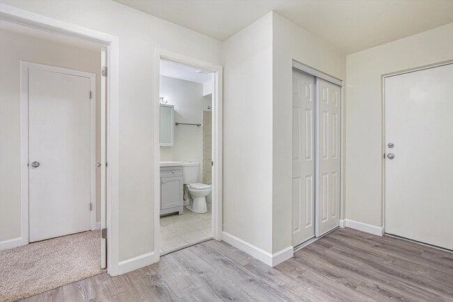 Photo - 1039 College Ave Unidad 2E