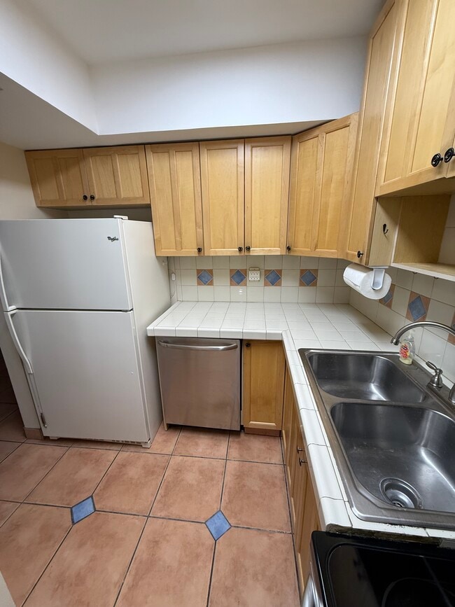 Photo - 1535 SE 15th St Unit 303 - Harborview Condominium