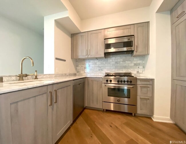 Photo - 401 Harrison St