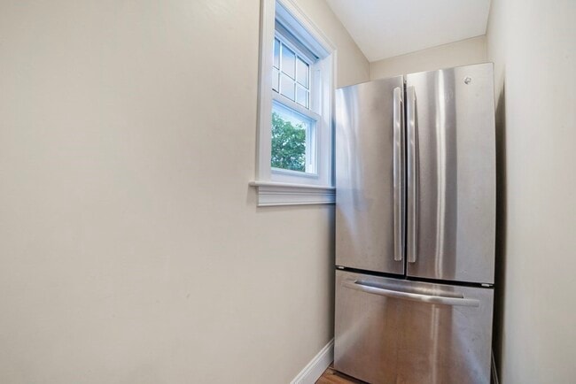 Photo - 75 Appleton St Unit 1
