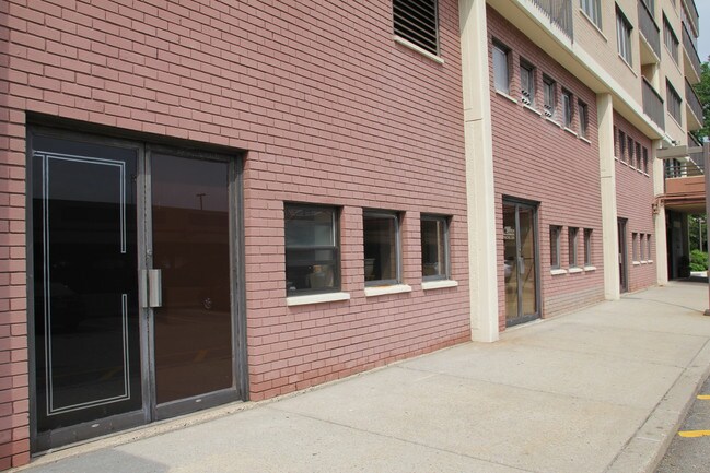 Photo - Hudson Harbor