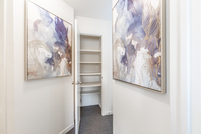 Photo - Lawyers Hill Apartments