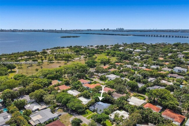 Photo - 630 NE 52nd Terrace