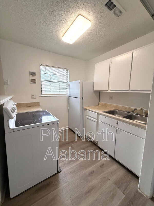 4916 Cotton Row NW Unidad D