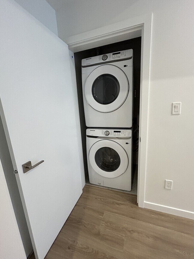 Photo - 13858-13108 108 Ave