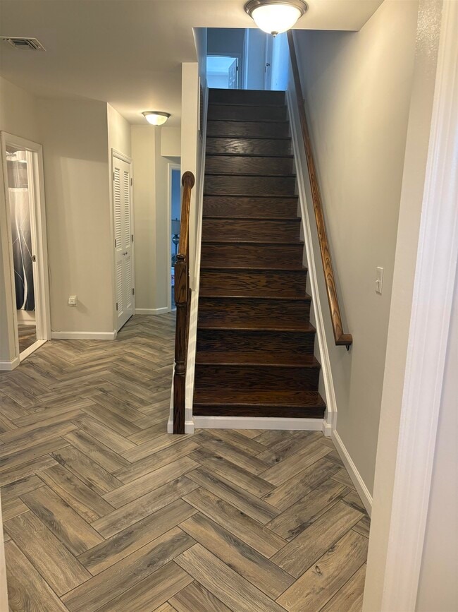 32 South St