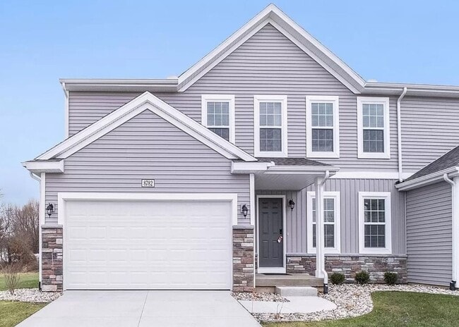 Photo - 4 Bedroom Available in Tiburon!