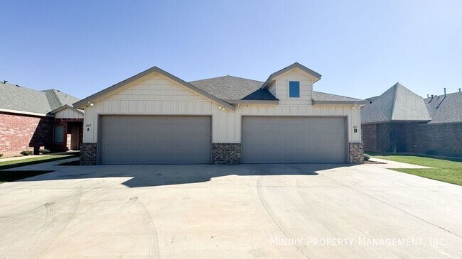 Photo - 2017 102nd St