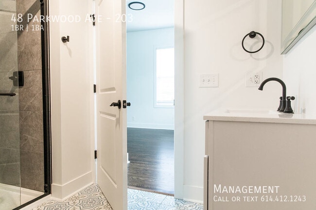 Photo - 48 Parkwood Ave Unit 203